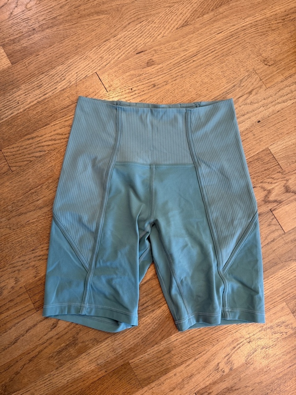 Lululemon Align Ribbed Panel High-Rise Short size 6 - Picture 5 of 9